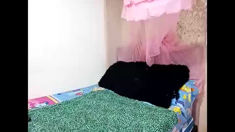 Lia online show from January 2025 07:03:01 PM