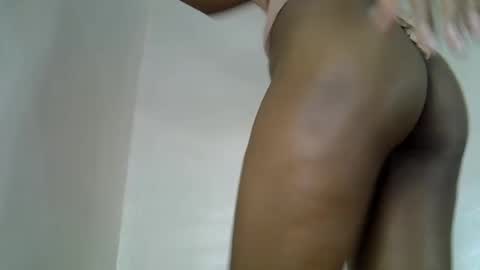 lia online show from November 2025 04:52:01 PM