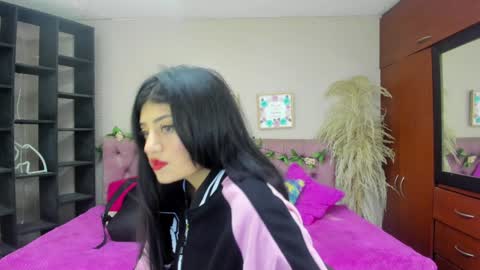 Snapshot of lia_keen chatting on January 2025 08:21:02 PM lia online show from January 2025 08:21:02 PM
