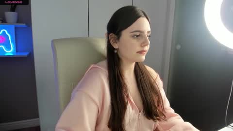 Snapshot of lia_lil chatting on September 2025 02:00:01 PM Lia online show from September 2025 02:00:01 PM