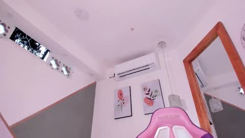 lia_mariana online show from February 2025 10:39:02 PM