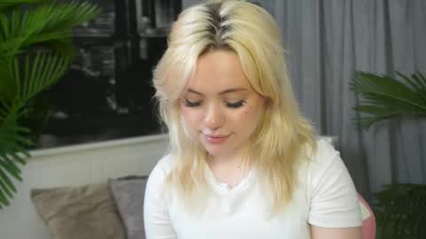 Cassie online show from March 2026 05:19:01 PM