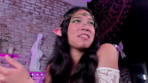 Snapshot of lia_owo chatting on December 2024 03:20:02 PM Liana online show from December 2024 03:20:02 PM