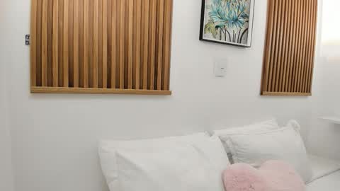 Snapshot of lia_quinn chatting on December 2025 03:45:02 AM Lia online show from December 2025 03:45:02 AM