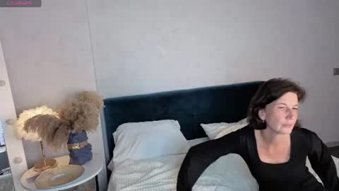 lia_reyn online show from June 2026 11:59:01 AM