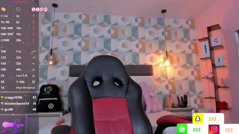 Snapshot of lia_roux1 chatting on March 2025 08:59:01 AM Camila online show from March 2025 08:59:01 AM