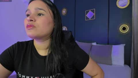 Lia  online show from April 2026 02:42:01 AM