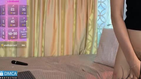 lia summer1 online show from October 2025 07:10:02 PM