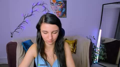 Snapshot of lia_sunset chatting on September 2025 05:57:02 PM Lia online show from September 2025 05:57:02 PM