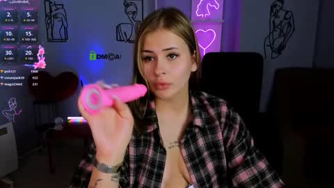 Snapshot of lia_sunset chatting on October 2025 12:53:02 AM Lia online show from October 2025 12:53:02 AM