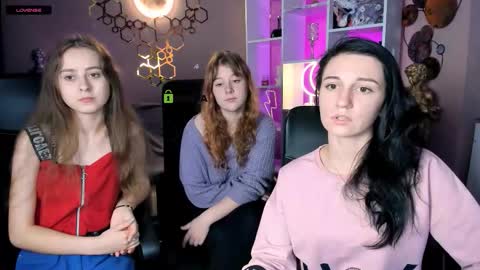 Snapshot of lia_sunset chatting on October 2025 07:03:02 PM Lia online show from October 2025 07:03:02 PM