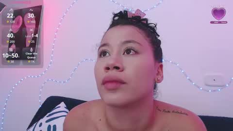 lia_tgn online show from October 2025 07:01:02 PM