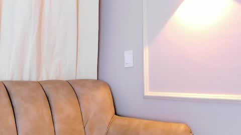 Snapshot of lia_walton__ chatting on March 2025 12:09:01 PM liz walton online show from March 2025 12:09:01 PM