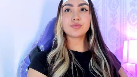 Snapshot of liaa_18 chatting on March 2026 04:29:01 AM Liaa online show from March 2026 04:29:01 AM