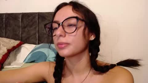 Snapshot of liaa_cute_ chatting on December 2024 01:05:01 AM lia online show from December 2024 01:05:01 AM