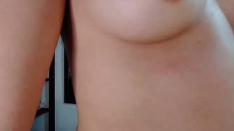 Snapshot of liaa_cute_ chatting on February 2025 05:00:01 AM lia online show from February 2025 05:00:01 AM