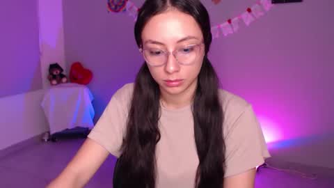 Snapshot of liaa_cute_ chatting on April 2026 02:31:01 AM lia online show from April 2026 02:31:01 AM