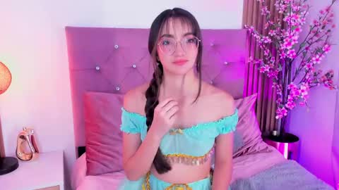 liaa_queen online show from May 2026 06:48:02 PM