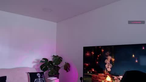 Liaa  online show from September 2025 03:00:02 PM