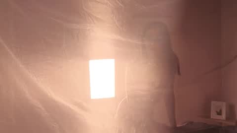 Lia  online show from February 2026 12:21:01 PM