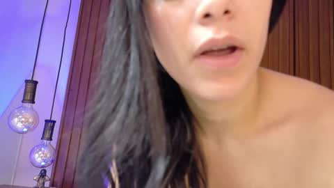 Snapshot of liaacooper_ chatting on December 2025 12:22:02 PM Lia cooper online show from December 2025 12:22:02 PM