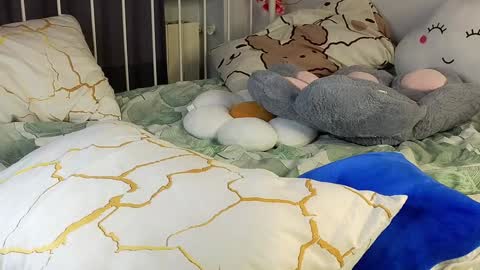 Lia  online show from December 2024 12:34:01 PM