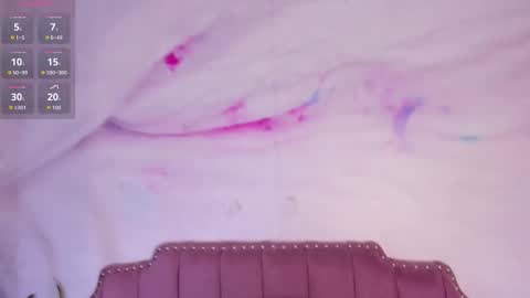 liaguzman online show from December 2025 03:15:01 AM