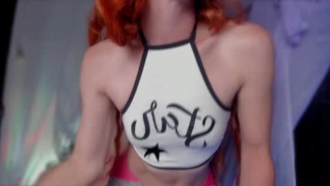 Snapshot of liahilton_ chatting on December 2024 08:11:01 AM lh6 9c online show from December 2024 08:11:01 AM