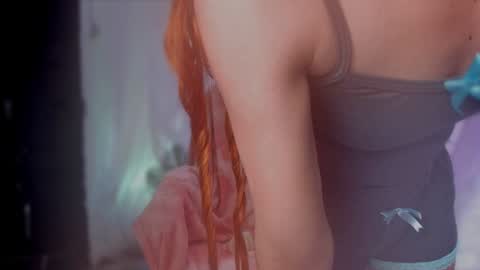 Snapshot of liahilton_ chatting on December 2024 11:57:02 AM lh6 9c online show from December 2024 11:57:02 AM