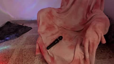 Snapshot of liahilton_ chatting on November 2025 03:36:02 PM lh6 9c online show from November 2025 03:36:02 PM