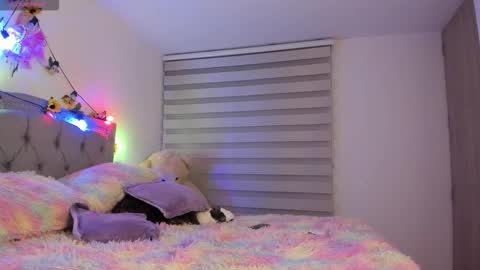 Lia  online show from February 2026 02:17:02 AM