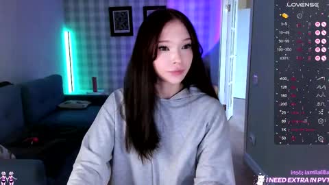 lialilia online show from September 2025 07:03:02 AM