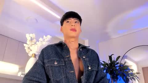 Liam online show from March 2026 03:23:01 AM