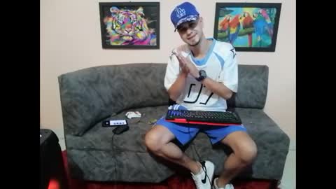Snapshot of liam_andres12 chatting on September 2025 09:40:02 PM Andres online show from September 2025 09:40:02 PM
