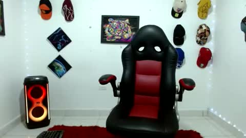 Snapshot of liam_andres12 chatting on February 2026 10:52:02 PM Andres online show from February 2026 10:52:02 PM