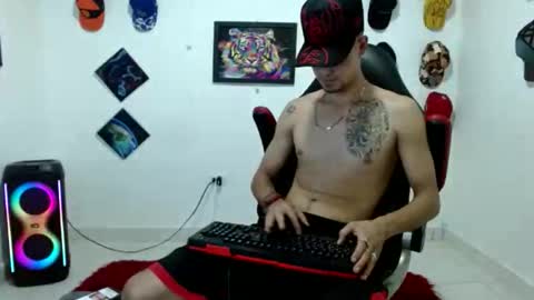 Snapshot of liam_andres12 chatting on February 2026 11:03:01 PM Andres online show from February 2026 11:03:01 PM