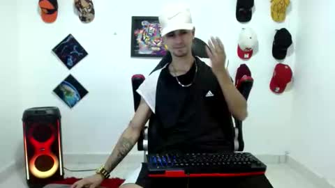 Snapshot of liam_andres12 chatting on March 2026 11:32:02 PM Andres online show from March 2026 11:32:02 PM