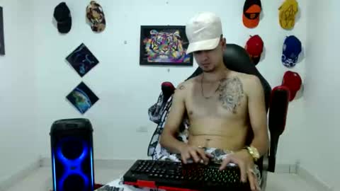 Snapshot of liam_andres12 chatting on March 2026 11:24:01 PM Andres online show from March 2026 11:24:01 PM
