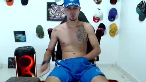 Snapshot of liam_andres12 chatting on May 2026 10:52:02 PM Andres online show from May 2026 10:52:02 PM