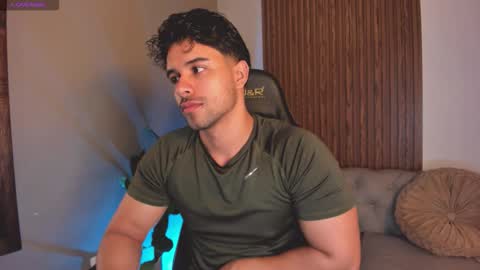 Snapshot of liam_colliins chatting on March 2026 11:58:01 AM Liam Collins online show from March 2026 11:58:01 AM