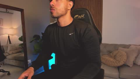 Snapshot of liam_colliins chatting on March 2026 11:36:02 AM Liam Collins online show from March 2026 11:36:02 AM