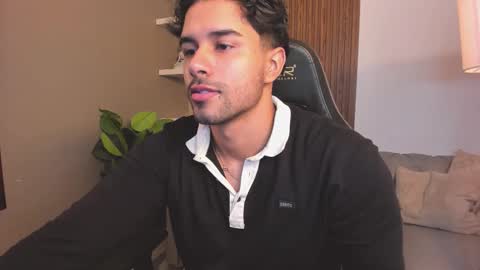 Snapshot of liam_colliins chatting on March 2026 11:27:01 AM Liam Collins online show from March 2026 11:27:01 AM