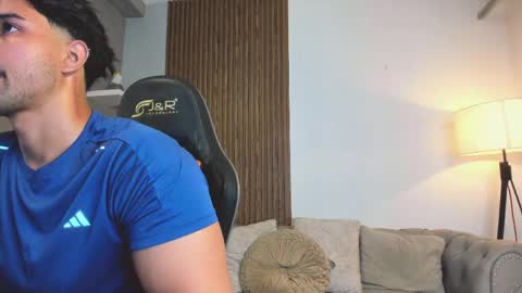 Snapshot of liam_colliins chatting on April 2026 11:48:01 AM Liam Collins online show from April 2026 11:48:01 AM