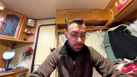 Liam online show from March 2025 01:18:01 PM