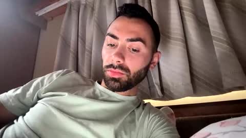 Liam online show from September 2025 08:05:01 AM