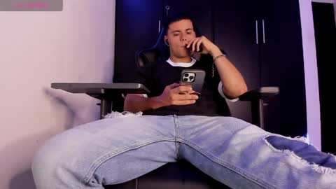 Liam online show from May 2026 07:02:02 AM