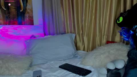 liam online show from November 2025 02:50:02 AM