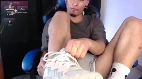 Liam online show from September 2025 04:24:02 AM