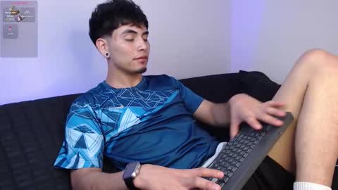 Liam online show from October 2025 02:11:02 AM