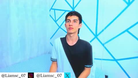 Snapshot of liam_scott77 chatting on November 2025 10:21:02 PM Liam scott77 online show from November 2025 10:21:02 PM